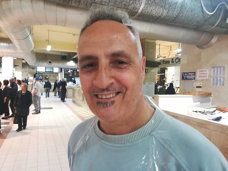 “Urlo per vendere il pesce e mi multano? Assurdo, a Cagliari siamo un’attrazione per i turisti”