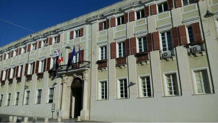 Città metropolitana, via al concorso: in 500 per 20 posti