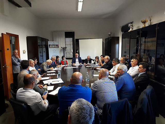Vitivinicolo, incontro Caria-rappresentanti: “Uniamo le forze per sfidare i mercati”