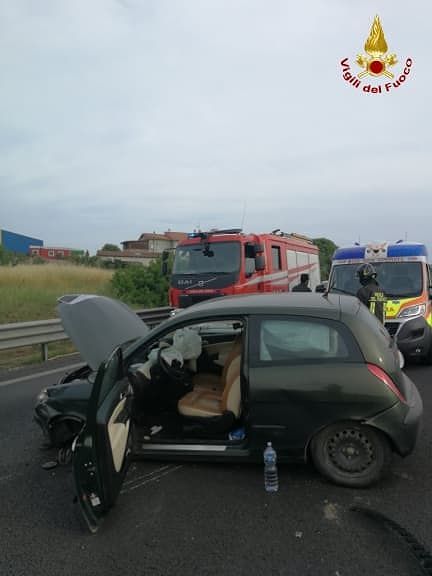 La 131 “strada degli incidenti”: donna soccorsa da Vigili del fuoco e 118 a Monastir