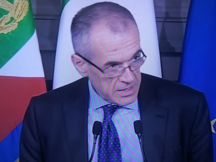 Ennesimo governo a “tempo”, Cottarelli mette le mani avanti: “Senza fiducia al voto in estate”