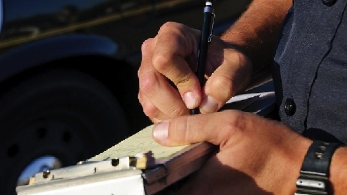 Ciclista multato per eccesso di velocità: “Era più veloce dei pedoni”