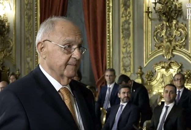 Ha giurato Savona: un cagliaritano al Governo 20 anni dopo Diliberto