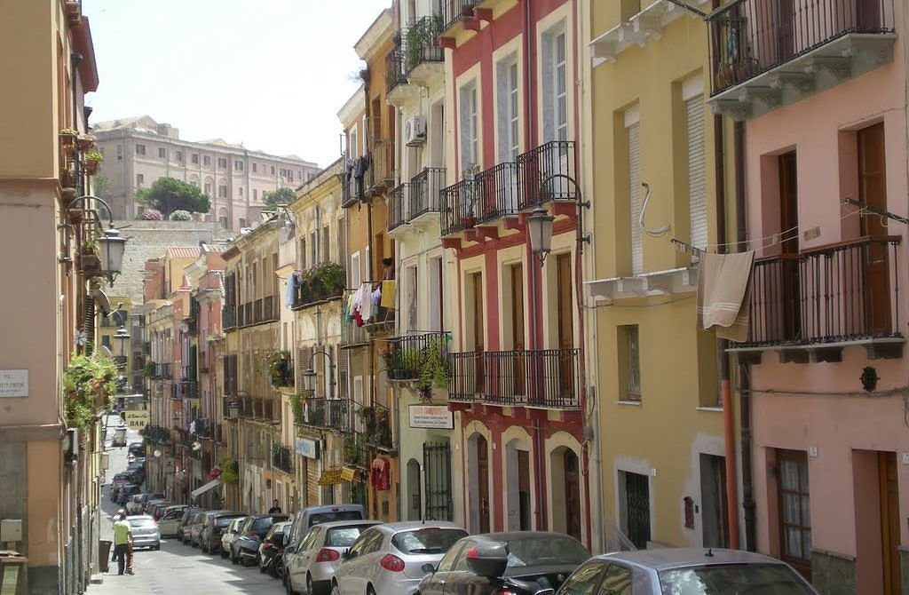 Pedonalizzazioni a Cagliari: “Ora via Azuni e via Baylle”