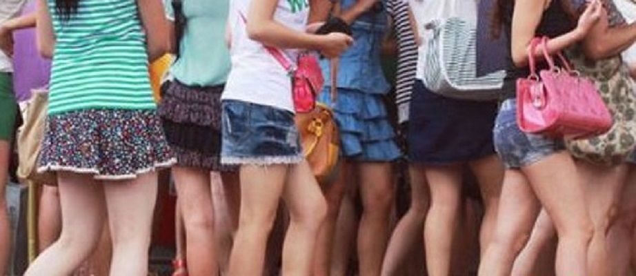 Cagliari, l’avviso per l’esame al Pacinotti: “No a minigonne e scollature”