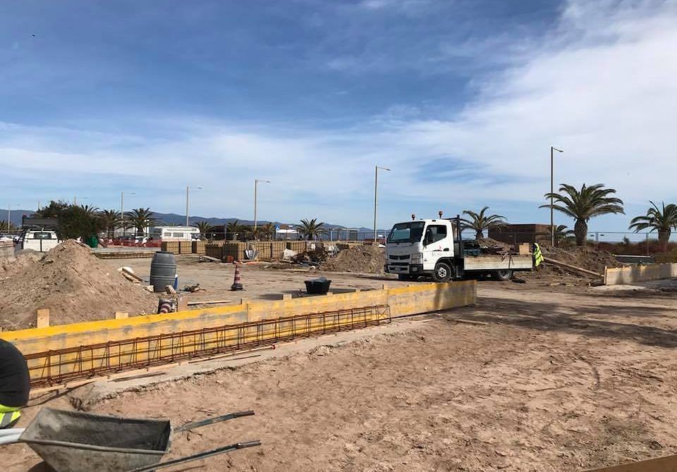 Cagliari, al Poetto parco intitolato a Mandela. “Ma addio ai parcheggi dell’Ottagono”