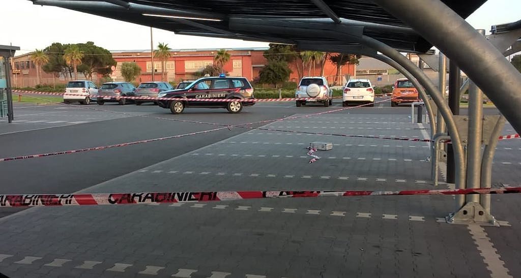 Valigetta abbandonata da “Lidl”, scatta la paura a Sestu: artificieri in azione