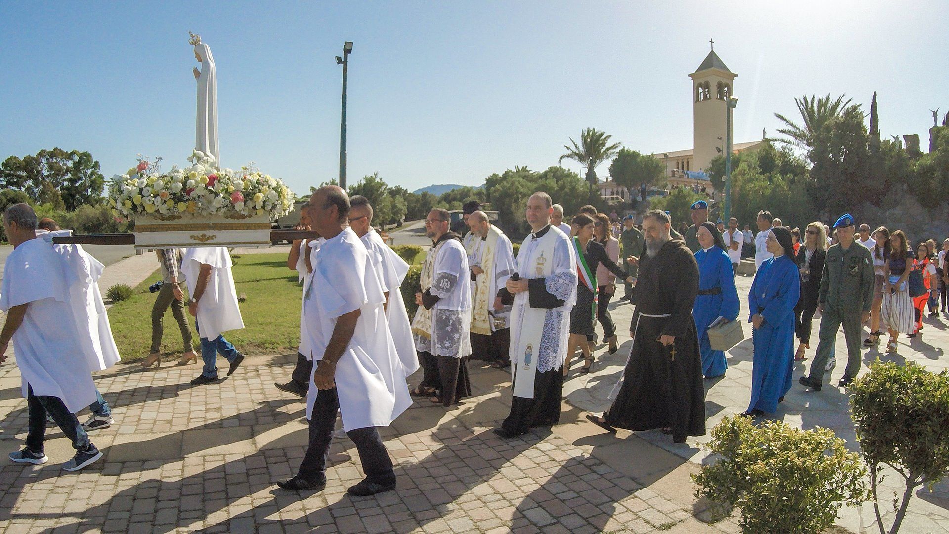 Is Molas, ecco il simulacro della Madonna pellegrina di Fatima arrivato a Pula