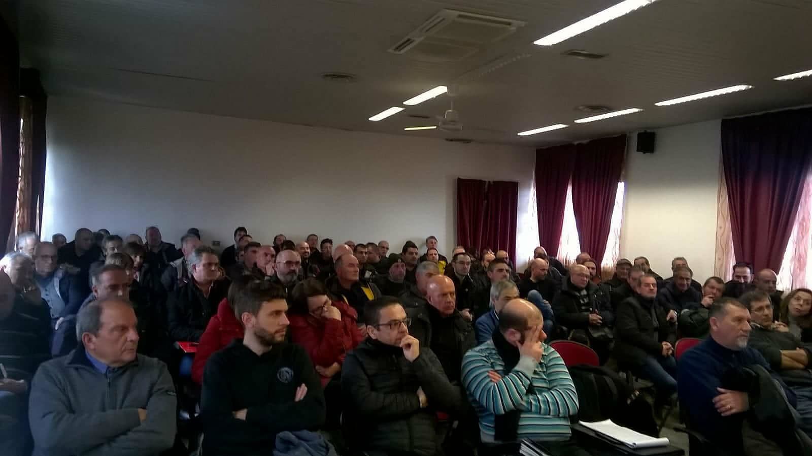 Cagliari, l’sos degli zootecnici sardi: “Senza stipendio da 10 mesi, siamo allo stremo”