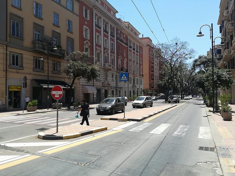 Cagliari, via Dante risorge grazie al crollo degli affitti. I nuovi negozianti? Trentenni