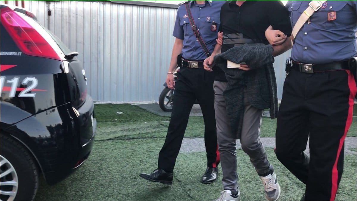 Blitz antimafia, fiume di arresti a Roma: coinvolta anche la Sardegna