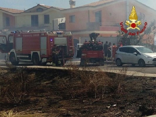 Selargius, guerra alle erbacce e raffica di multe: 80 cittadini colpiti