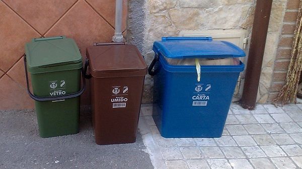 La raccolta “porta a porta” a Cagliari? “Un business”