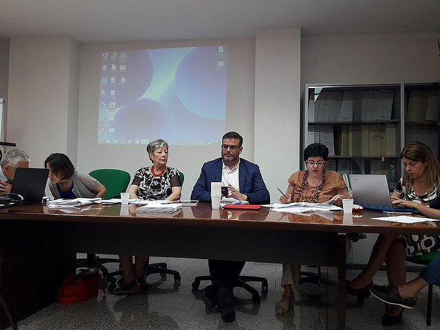 Reddito di cittadinanza? La Regione insiste sul Reis: ecco i progetti per reinserire i lavoratori