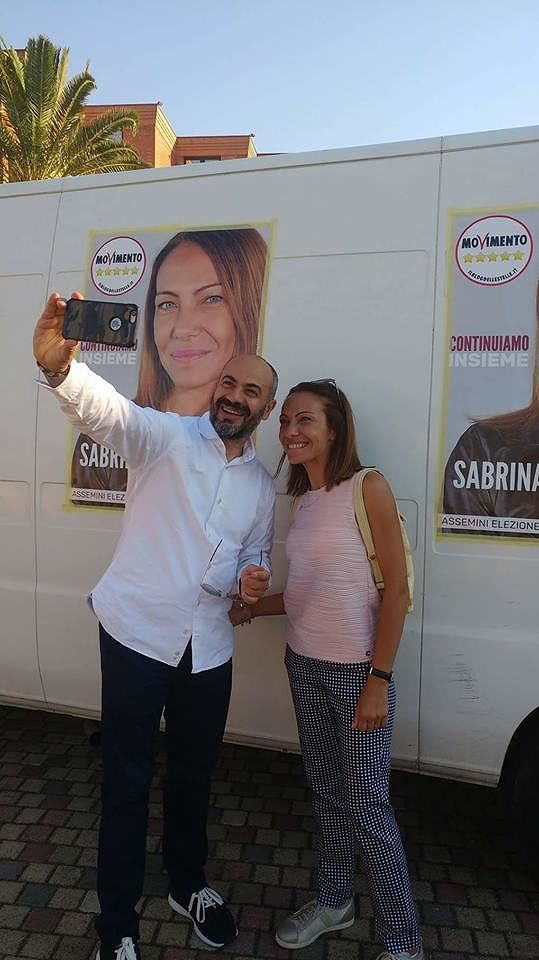 Assemini, Paragone (M5S): “Accogliere gli stranieri? Prima i diritti del lavoro per gli italiani”