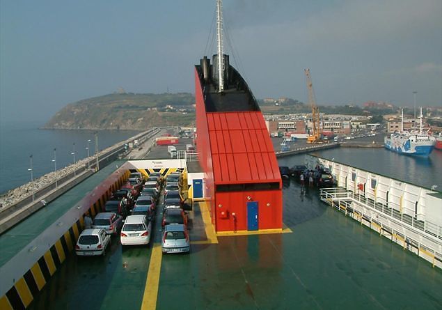 “Tariffe traghetti troppo care, emigrati sardi non possono tornare per le ferie”