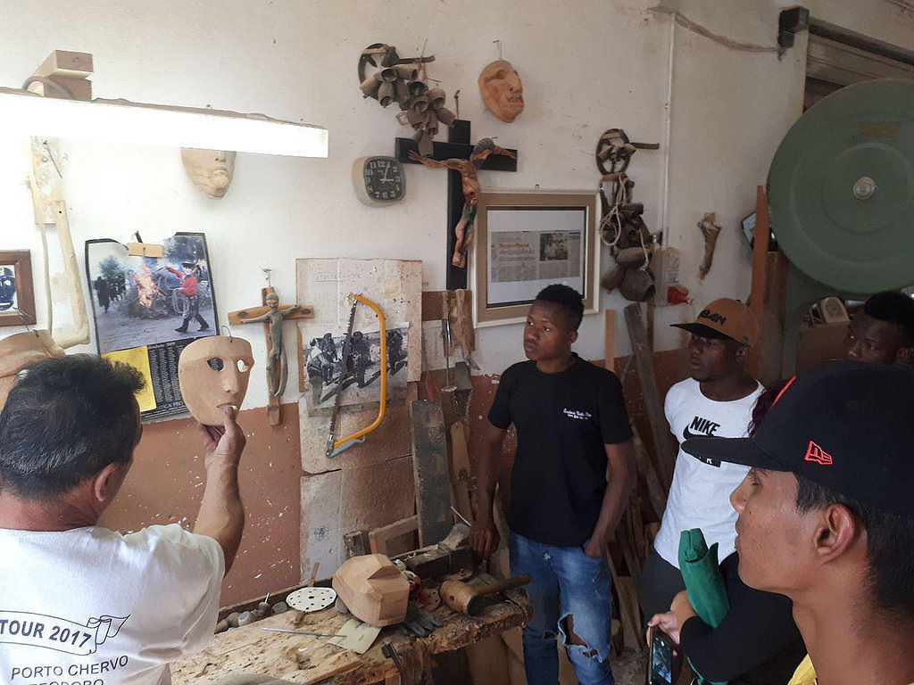 Integrazione a Mamoiada: richiedenti asilo nel paese dei mamuthones