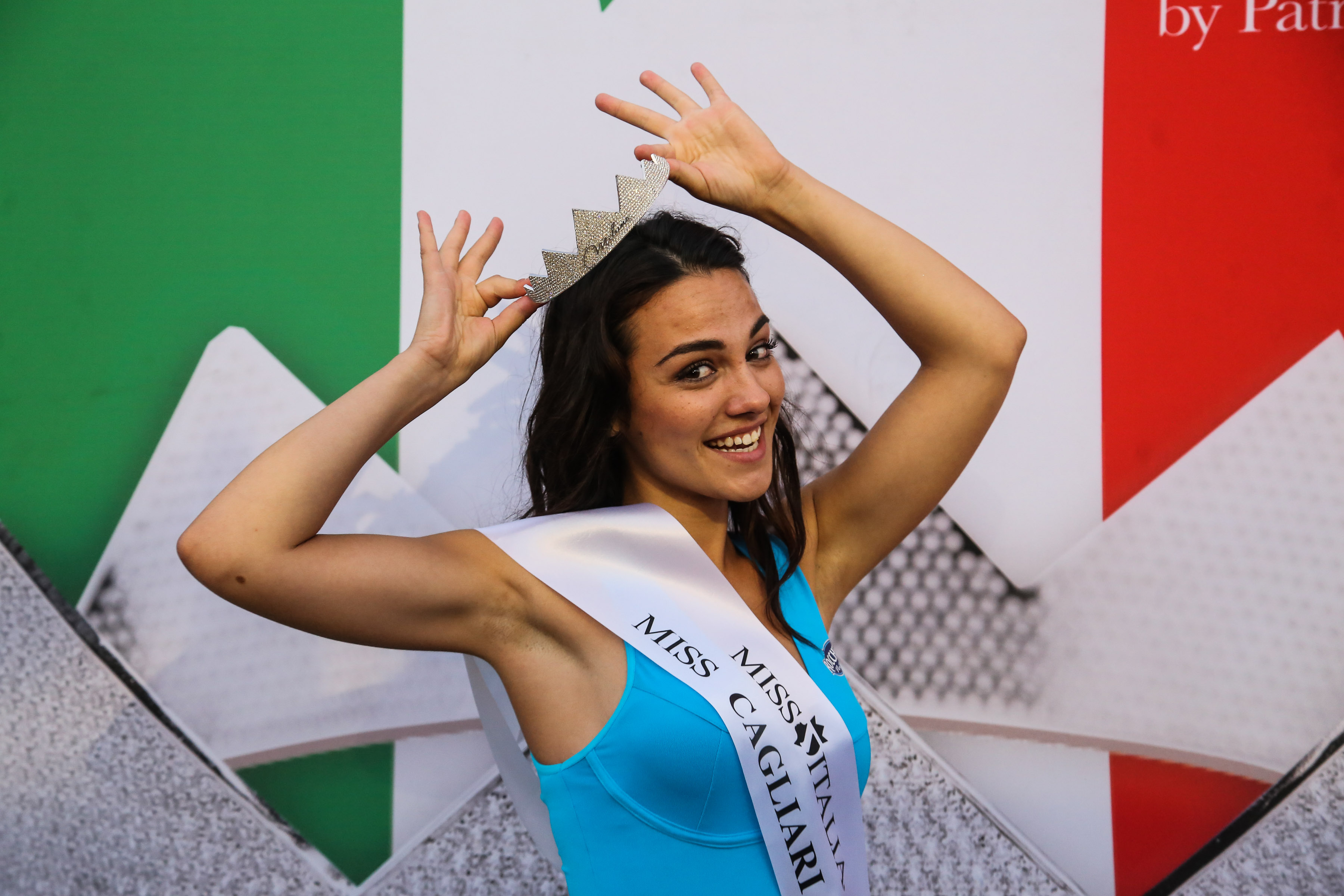 Miss Cagliari è la 19enne quartese Sara Fenza