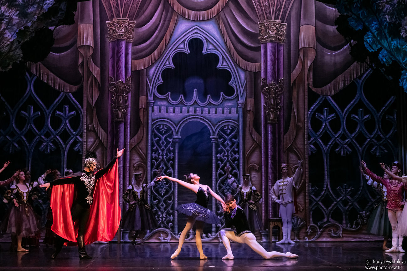 Il Balletto di S.Pietroburgo alla Forte Arena con “Il lago dei cigni”