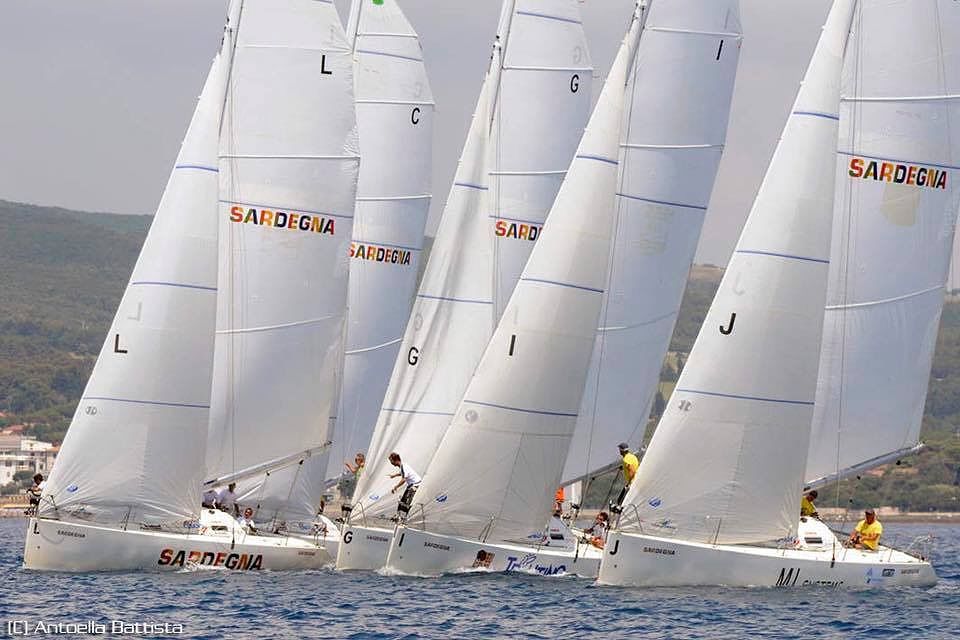 I ragazzi del Dipartimento di Giustizia ai campionati di vela con la nuova barca Lima Fotodinamico