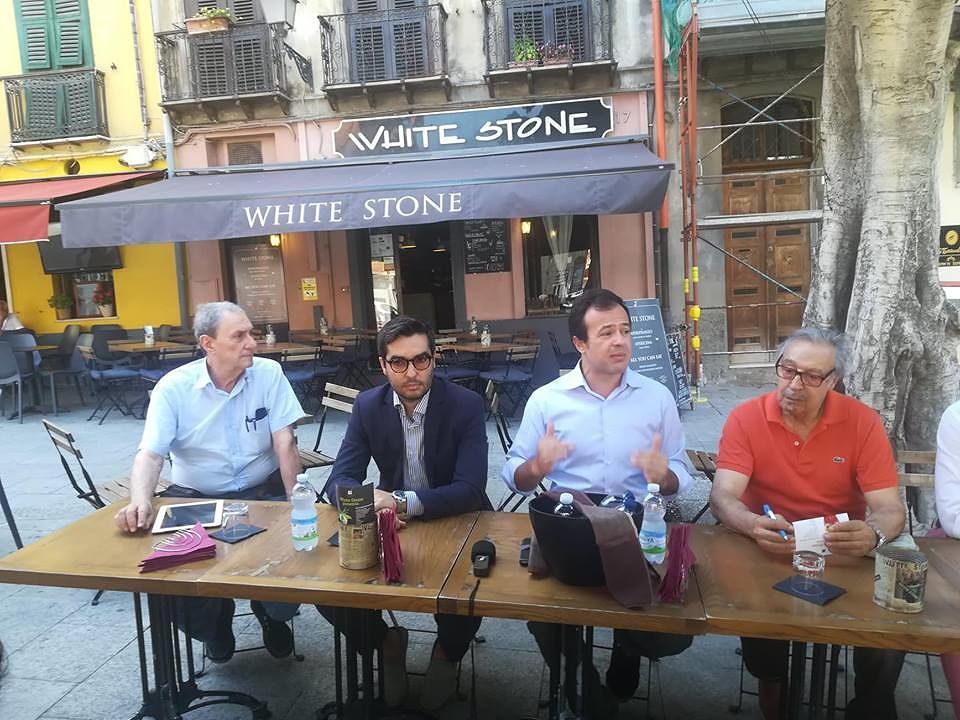 Cagliari, movida azzoppata e piazze a numero chiuso: “A rischio duemila posti di lavoro”