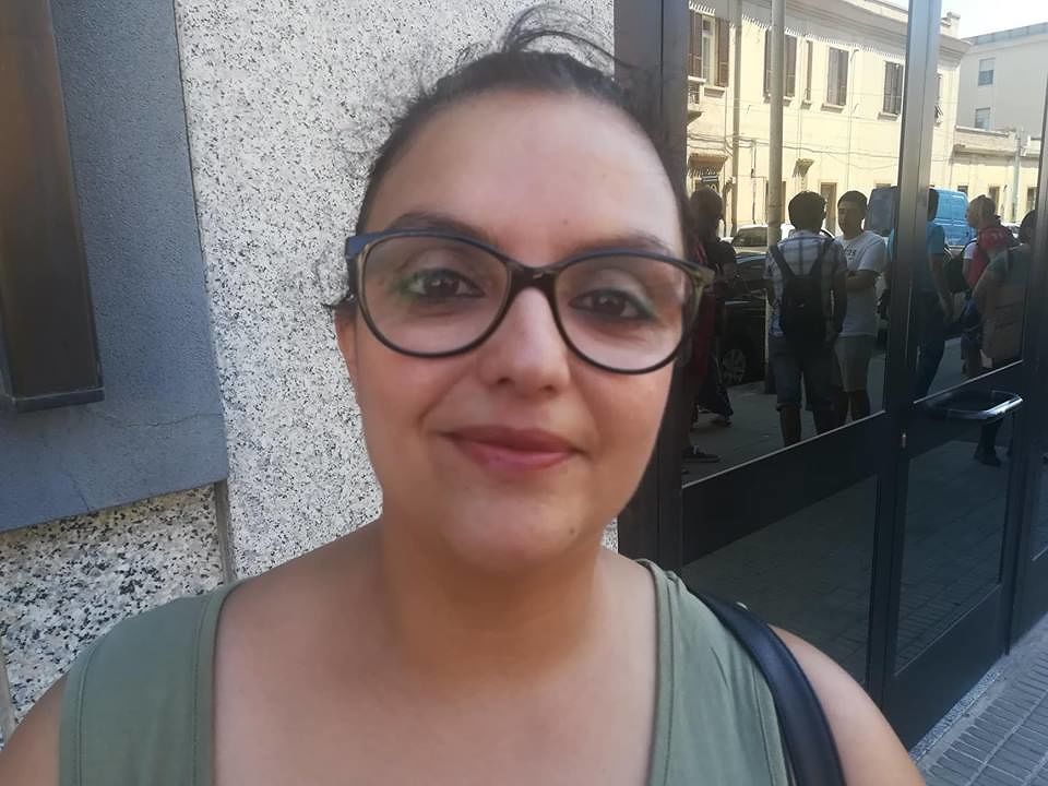 Antonella, studentessa-lavoratrice di Bosa: “Senza i farmaci per l’artrite vita da incubo”
