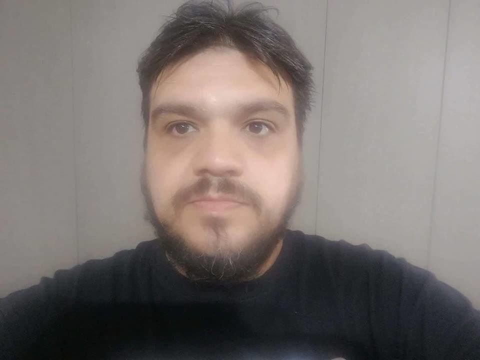 Davide di Cagliari: “Mio padre malato abbandonato per 4 ore e mezzo al Brotzu”