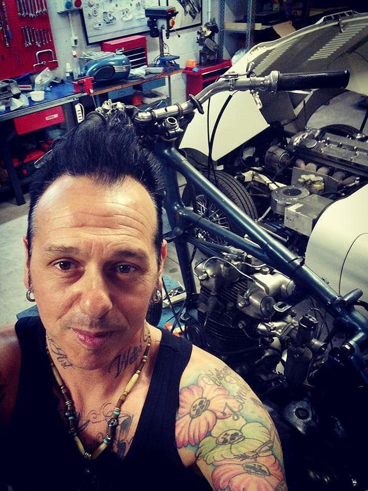 “Brutto schianto tra 2 auto a Cagliari in viale Poetto, sono vivo per miracolo”