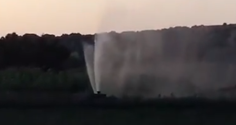 Migliaia di metri cubi d’acqua al vento, la perdita vergogna a Ussana: “Così da 2 mesi”