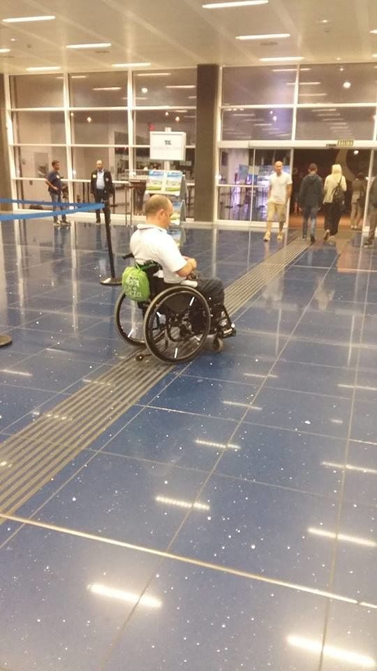 Centinaia di disabili sardi bloccati a Barcellona: “Fermi in porto e senza aiuti, una vergogna”