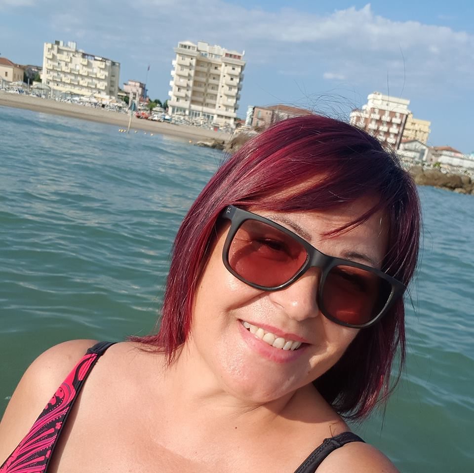 “Io e mio marito, scappati da Villasimius: spiagge out per disabili e case in affitto in nero”