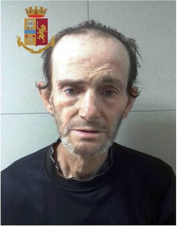 Minaccia il padre: “Dammi i soldi o ti brucio il locale”. Un arresto a Sant’Elia