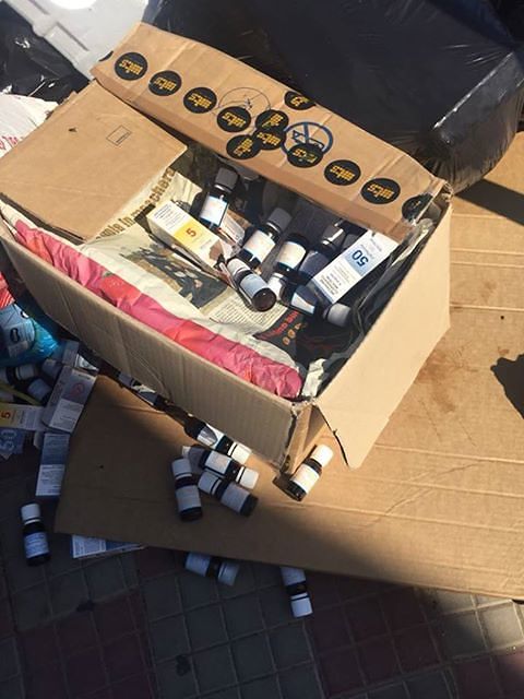 Farmaci e boccette di vetro buttate, l’allarme di una donna al cimitero di San Michele