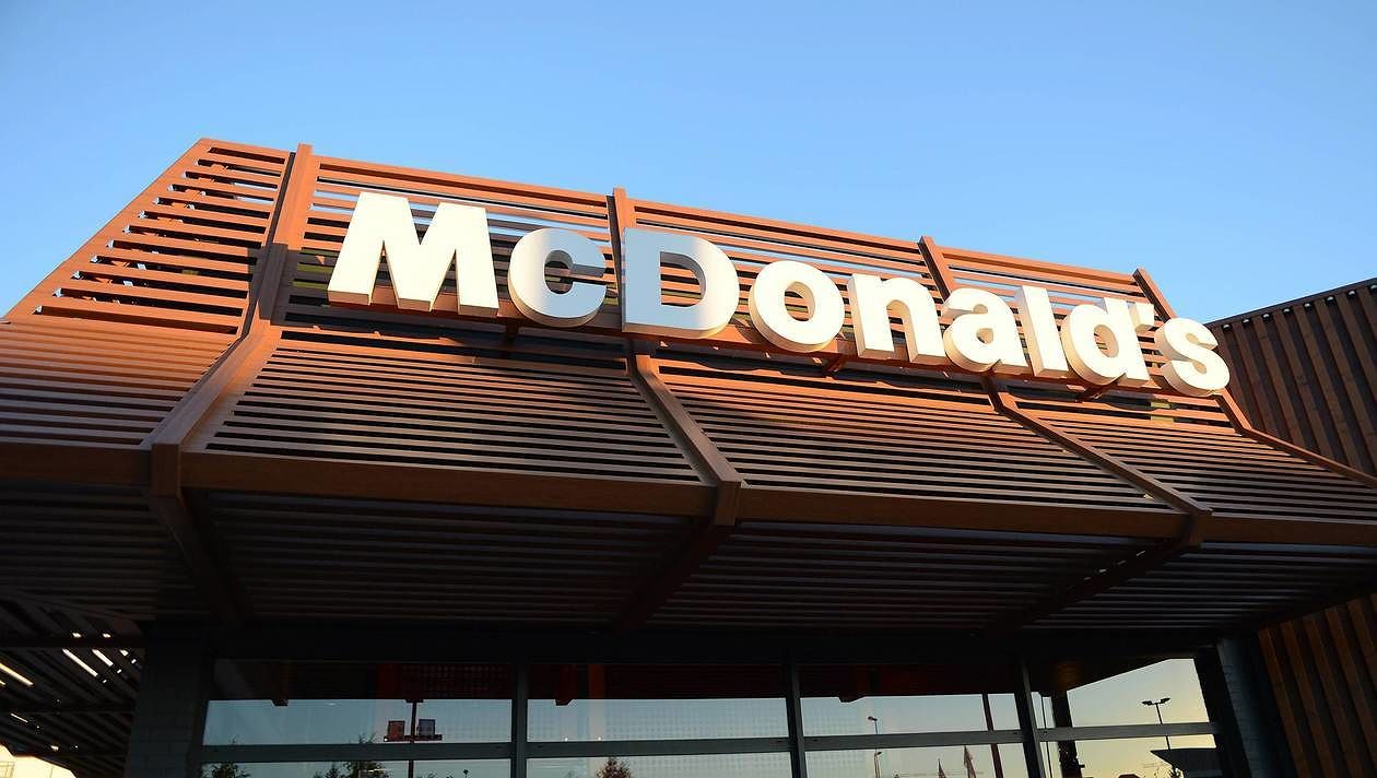 “Insalate di McDonald contaminate da listeria in dozzine di ristoranti”