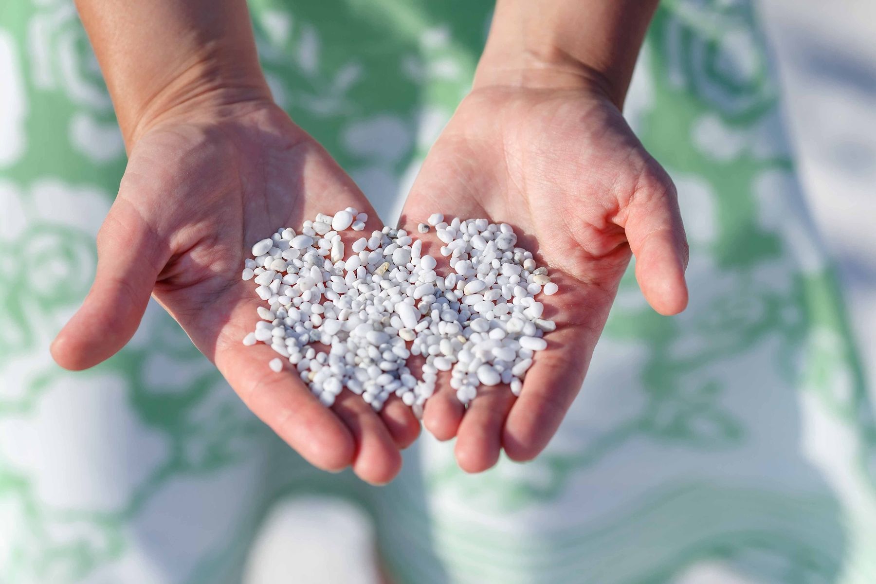 “Tedeschi, non rubate la sabbia della Sardegna! Rischiate multe da 500 a tremila euro”