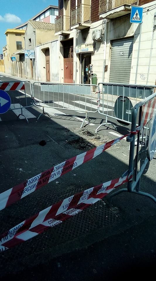 Monserrato, il cratere infinito. L’artista Gianni Argiolas: “Dove sono finite le ronde dei cittadini?”