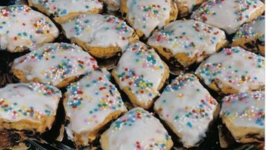 Allergene non dichiarato, richiamati dal Ministero i “Dolci misti-Pabassini”