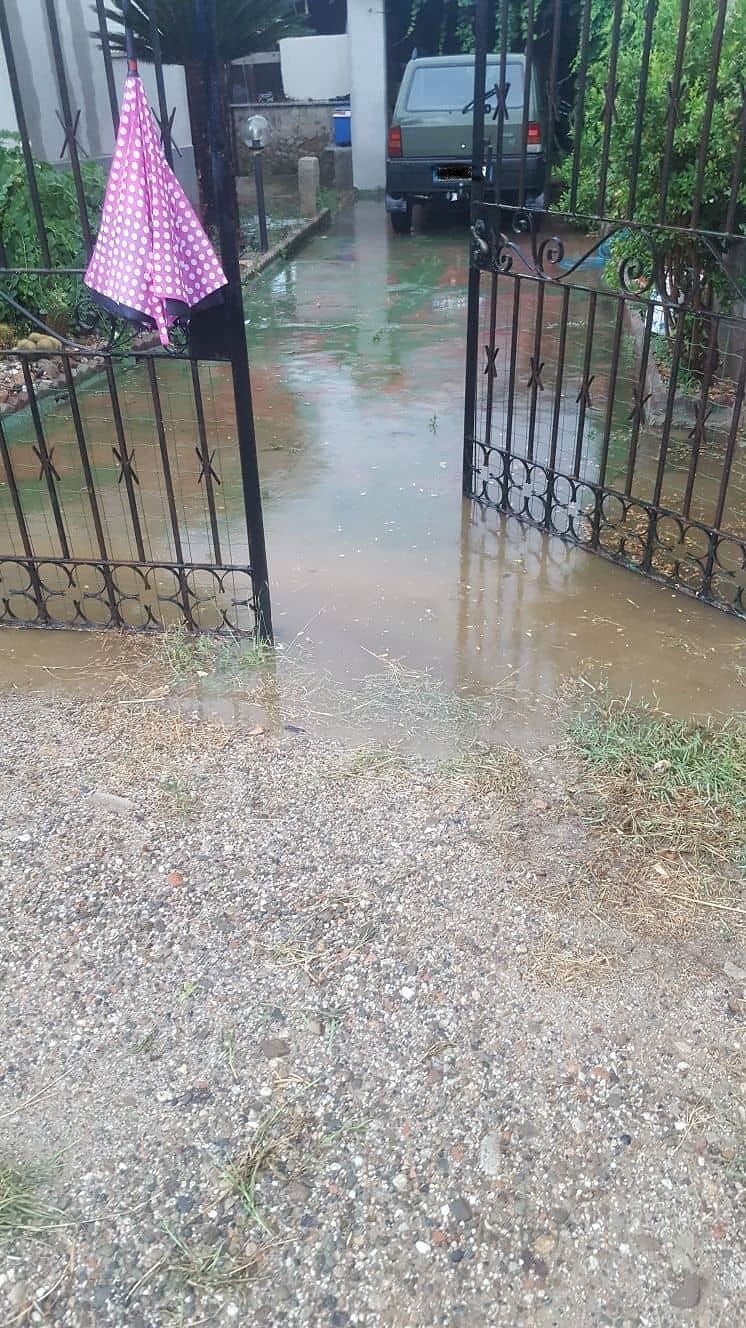 Sinnai, cartoline da via Alfieri sott’acqua: “Ecco cosa succede quando piove”
