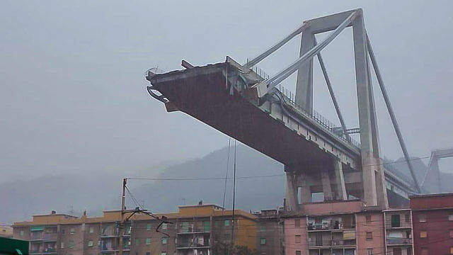 Crollo del ponte a Genova, la protezione civile della Sardegna pronta a prestare soccorso