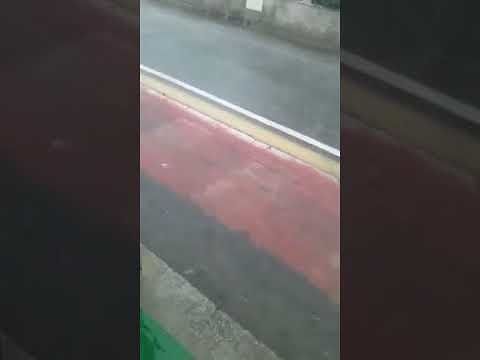 Temporale a Ussana, un fiume d’acqua in strada: il ruscello nell’asfalto nel video del nostro lettore Gianluca