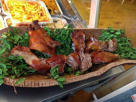 Legge sui maialetti, Regione nel mirino: “Vogliono distruggere la tradizione millenaria del porcetto sardo”