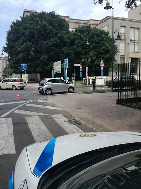 Cagliari, donna di 88 anni investita sulle strisce in via Amat: alla guida un monserratino