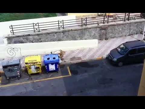 “Via Ardenne, da un mese siamo sommersi dalla spazzatura a Cagliari: qualcuno può aiutarci?”