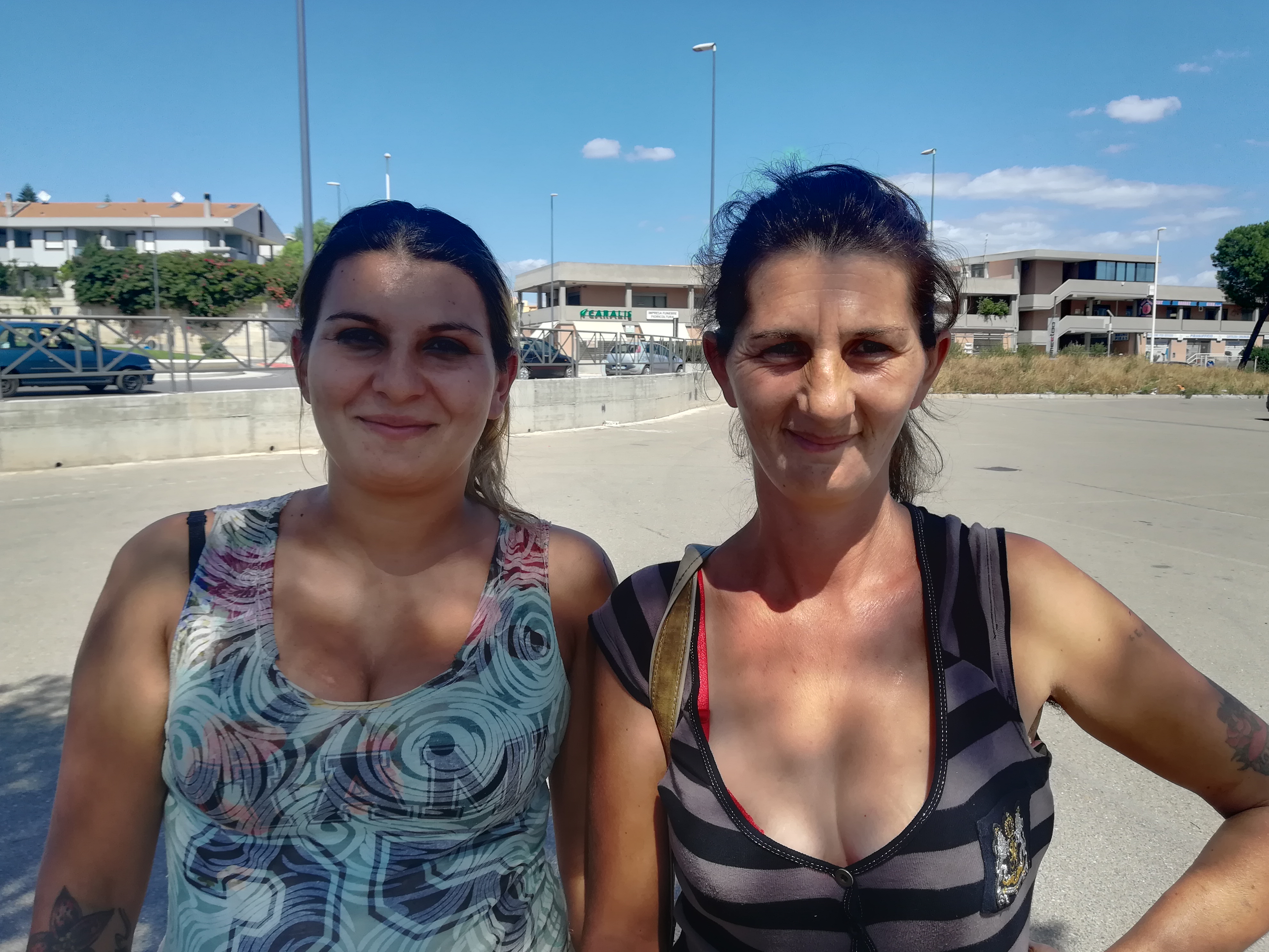 Cagliari, le famiglie nomadi vanno via da Tuvixeddu: “Zedda, ora aiutaci tu” (VIDEO)