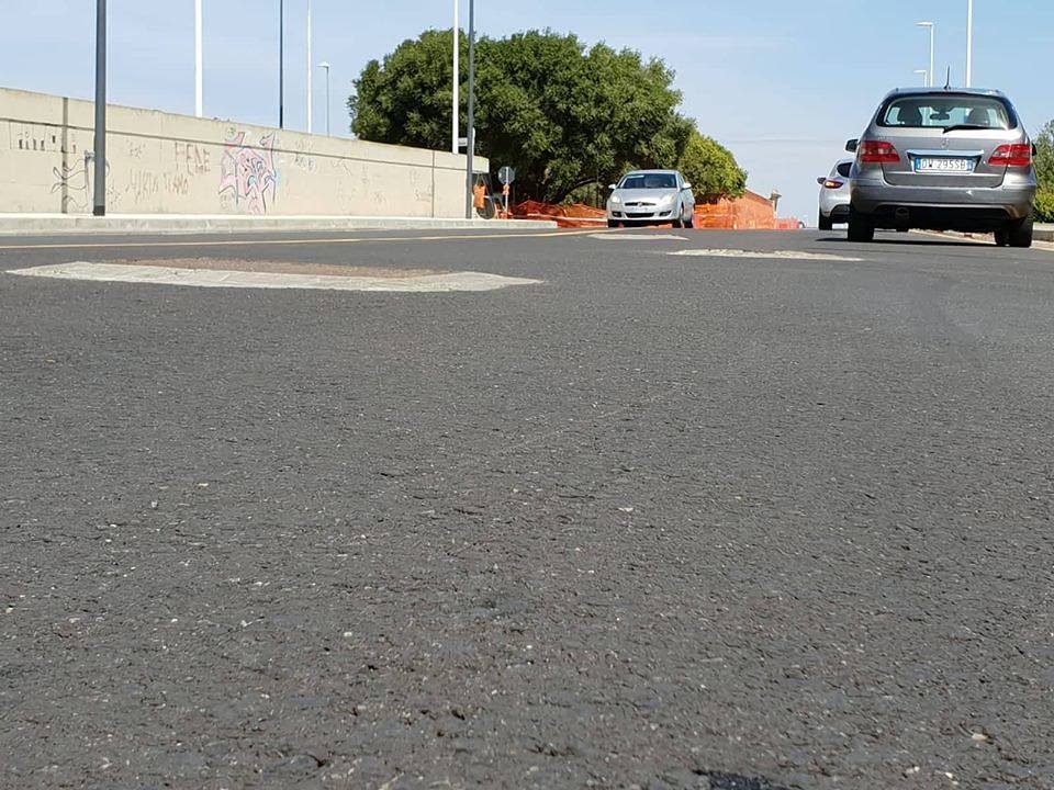 Cagliari, nuovi pozzetti a Mulinu Becciu: “Pericoli per auto e moto”
