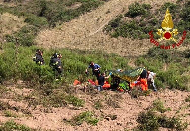Tragedia nelle campagne della Sardegna, agricoltore muore dopo essere stato sbalzato dal trattore