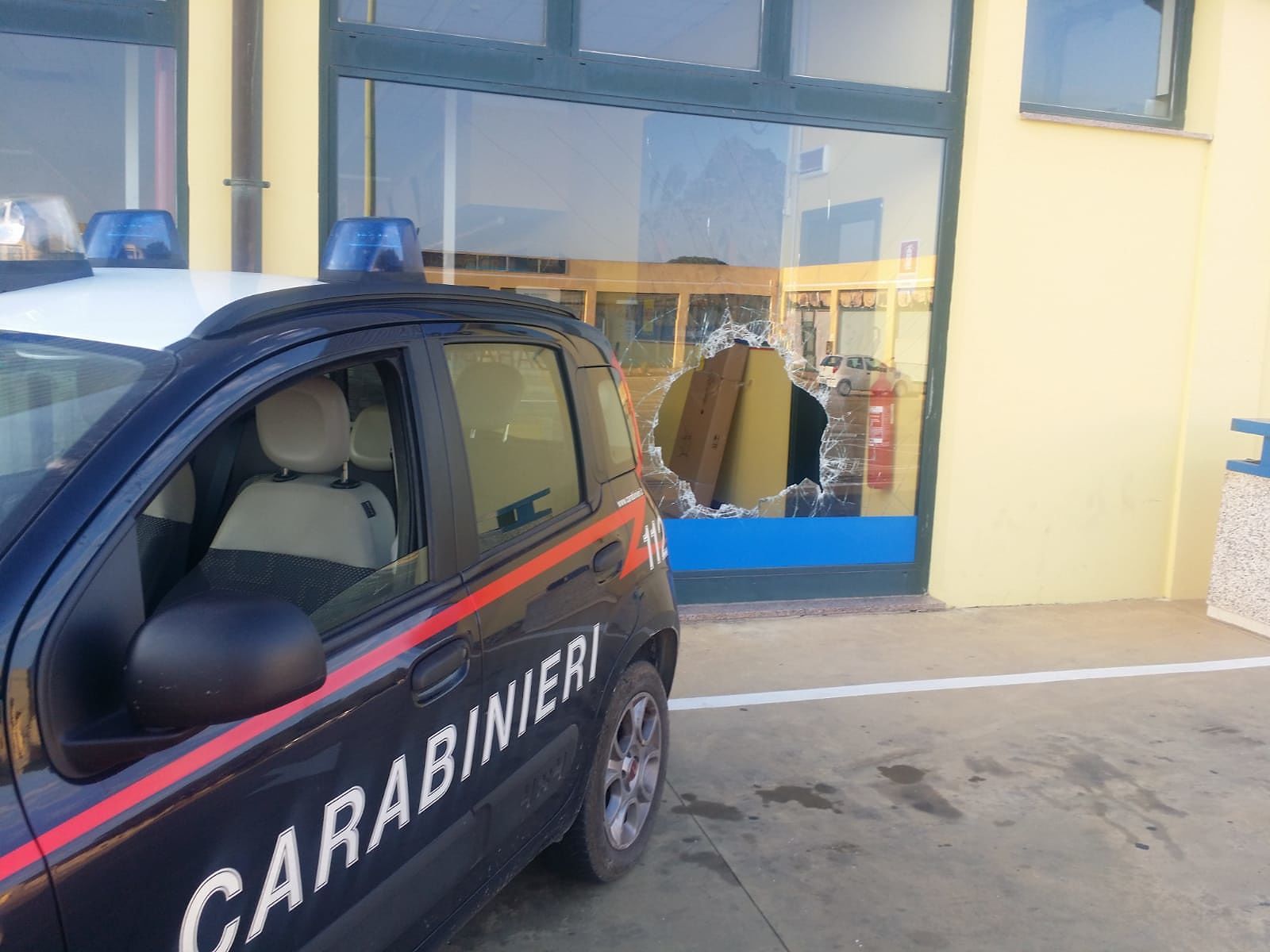 Tentato furto da “MD” a Gonnesa, i ladri scappano a mani vuote