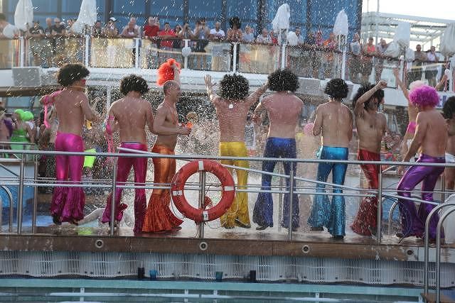 Sbarco a Cagliari, al porto la crociera per gay più grande d’Europa