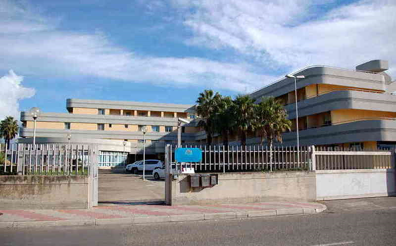 Pirri, 92enne in casa di riposo si spara alla testa: salvo per miracolo