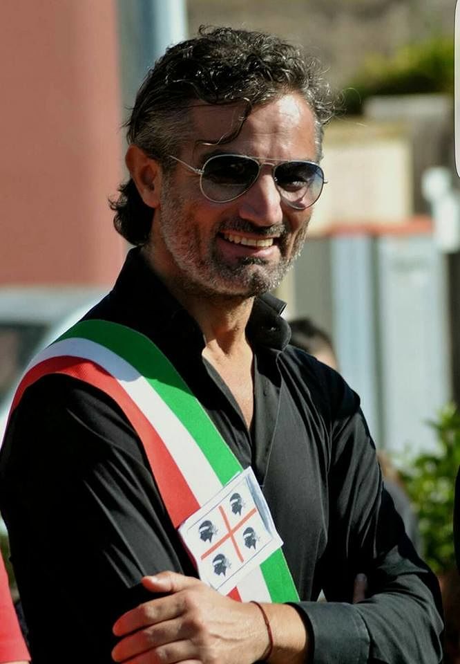 Il M5S: “Fuori gli accozzati dalla Regione: via i vitalizi degli ex consiglieri regionali sardi”